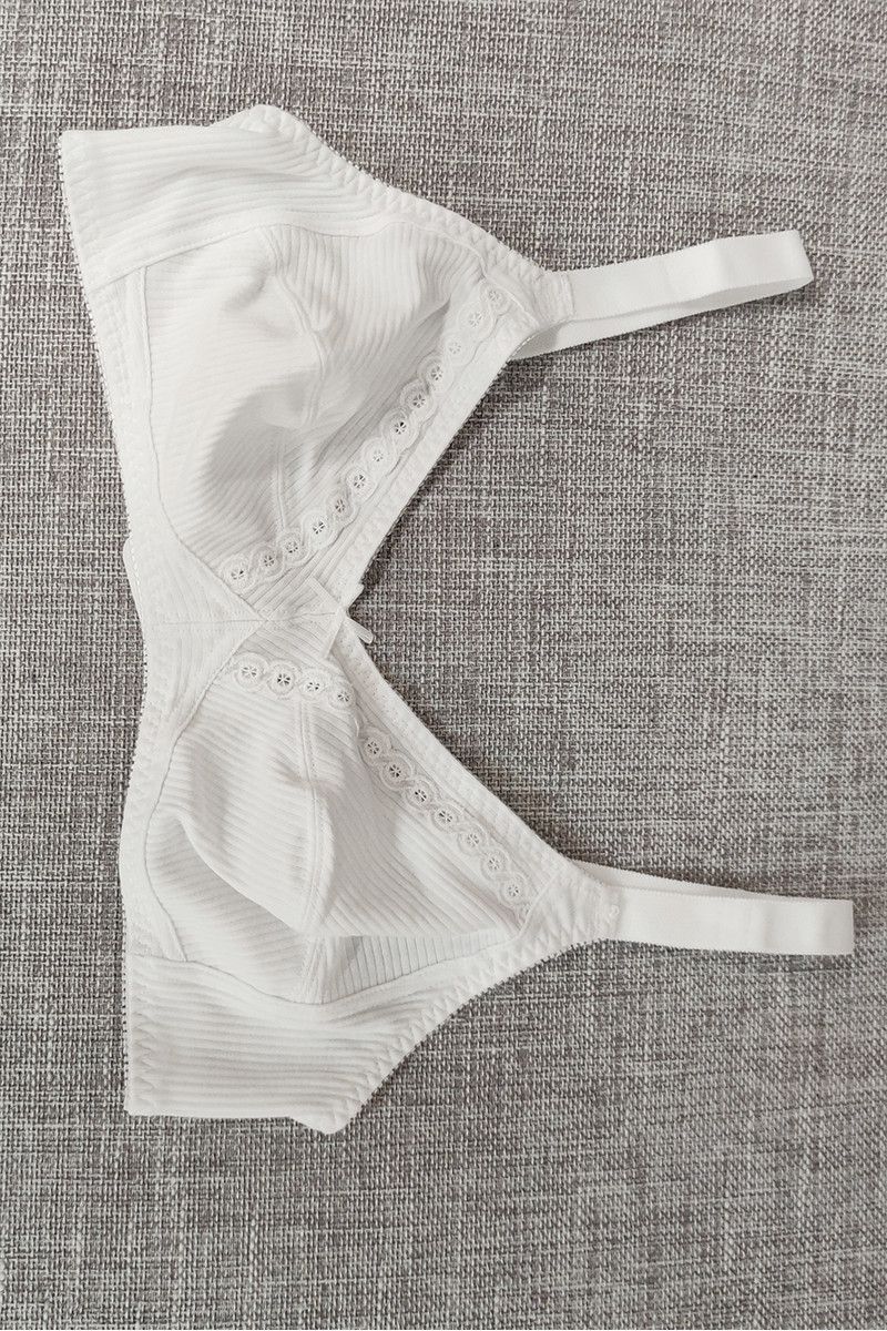 LE SOUTIEN GORGE - 2