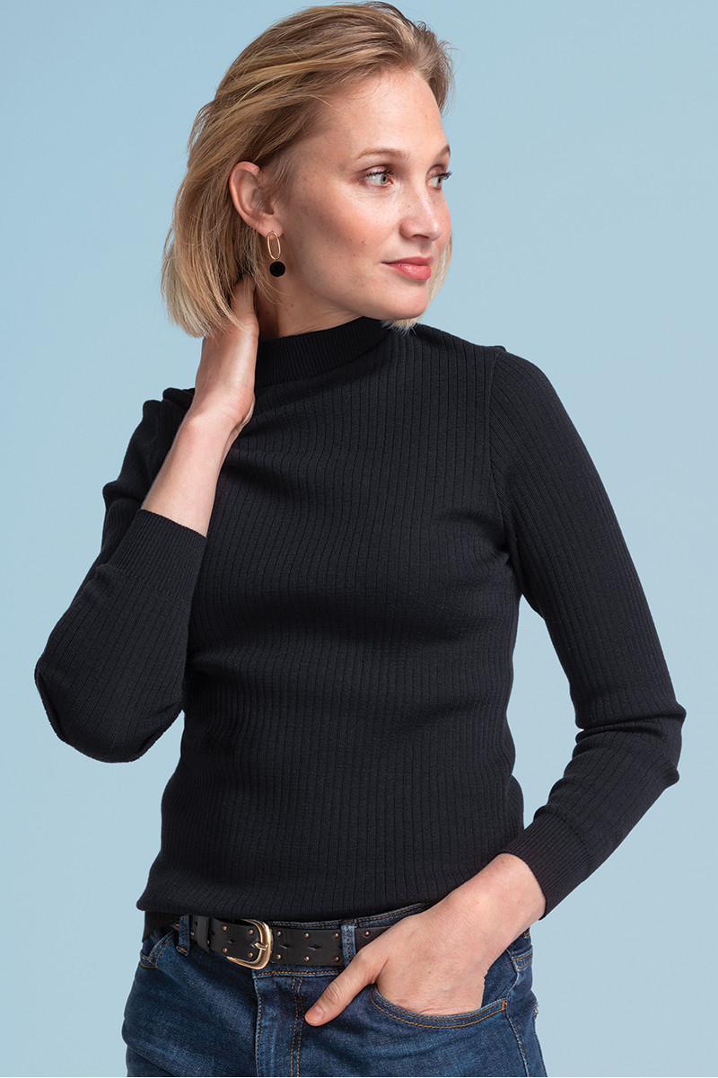 Pull femme col cheminée sale