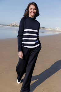 Pull femme en laine style marinière bleu marine