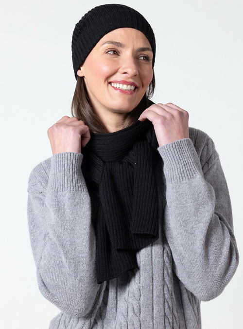 Bonnet noir en laine mérinos pour hiver