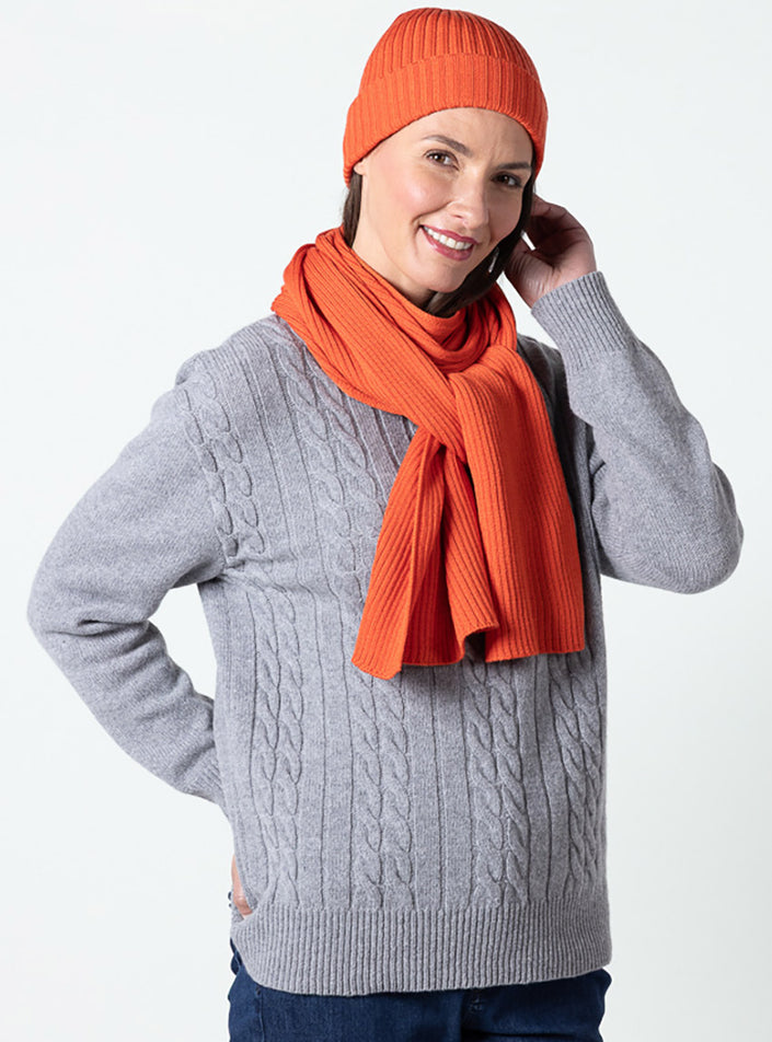 Bonnet orange fruité en laine mérinos et écharpe assortie