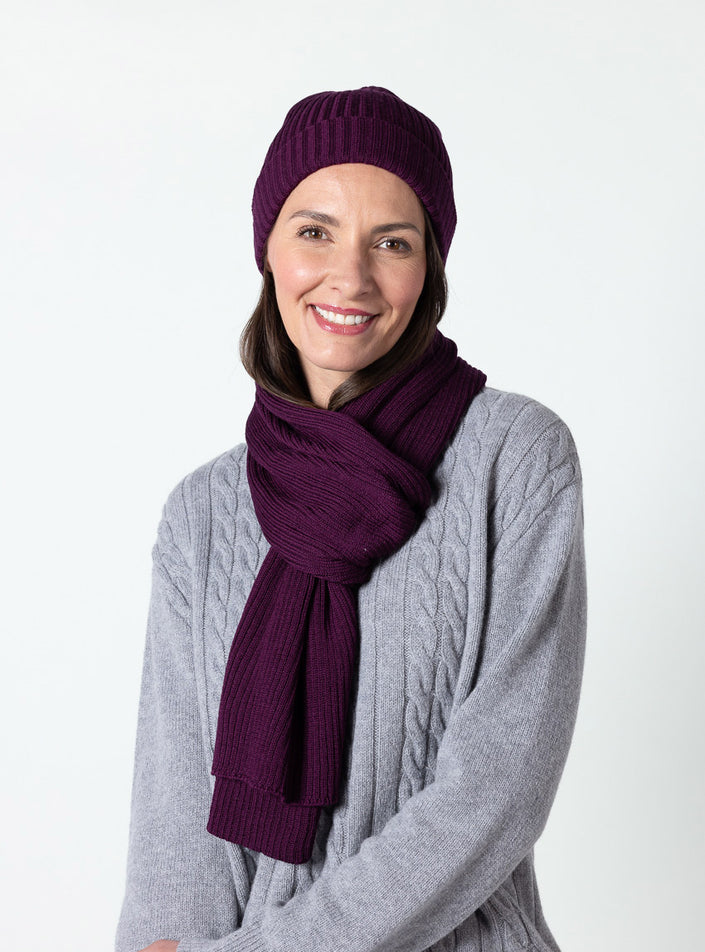 Accessoire hiver bonnet violet nuit en laine fine mérinos