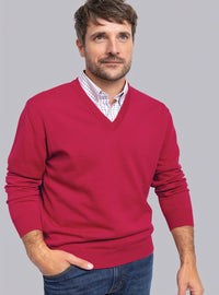 Pull homme col V  100% laine mérinos rouge cerise