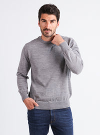 Pull homme gris léger en laine mérinos, col rond, vue de face