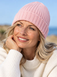 Bonnet femme en laine mérinos rose doux