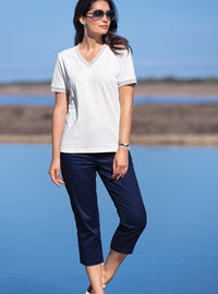 pantacourt-chino-femme-bleu-marine