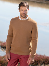 Pull homme col rond en laine beige cuivre