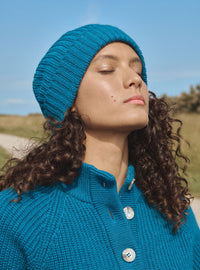 Bonnet ambre en mohair bleu vert