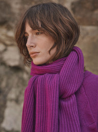 Écharpe Colette violet digital en maille texturée