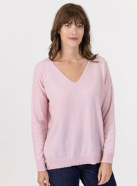 pull femme rose col V doux