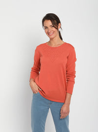 pull femme orange tendre en maille légère