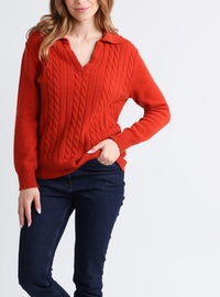 Pull mérinos Orange Brûlé porté avec un jean – silhouette complète