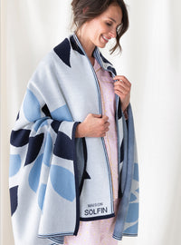 plaid en laine mérinos bleu fabriqué en France