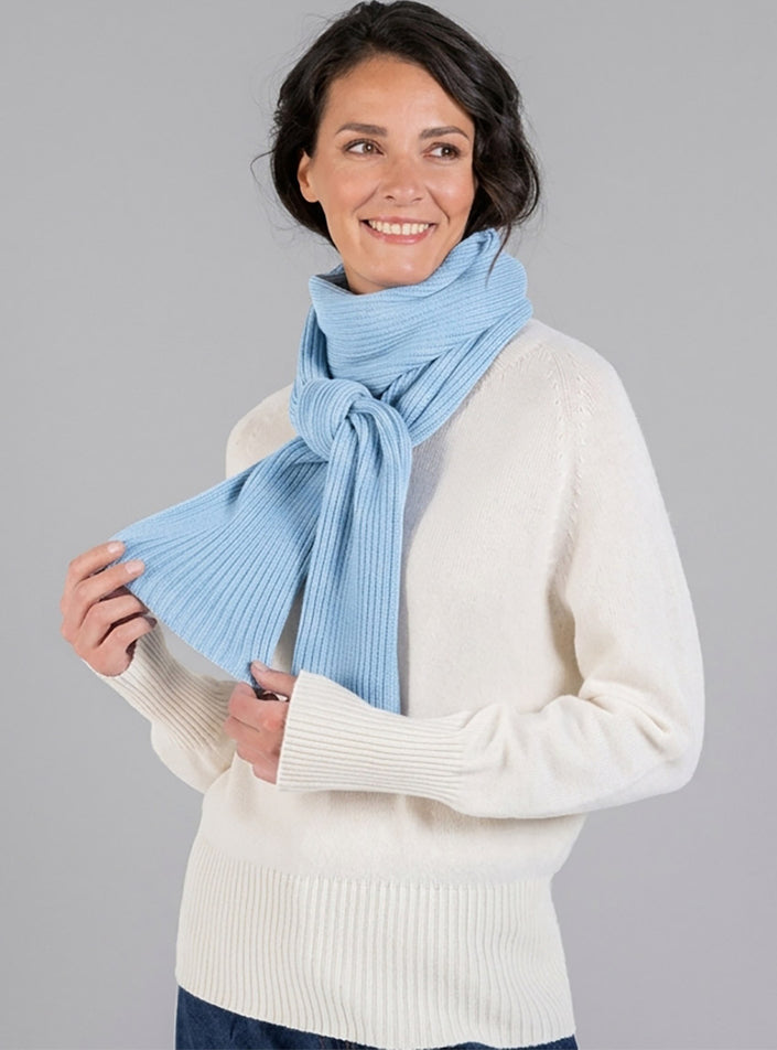 echarpe femme en laine bleu glacier