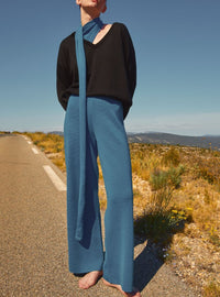 Pantalon en maille bleu électrique Alexia